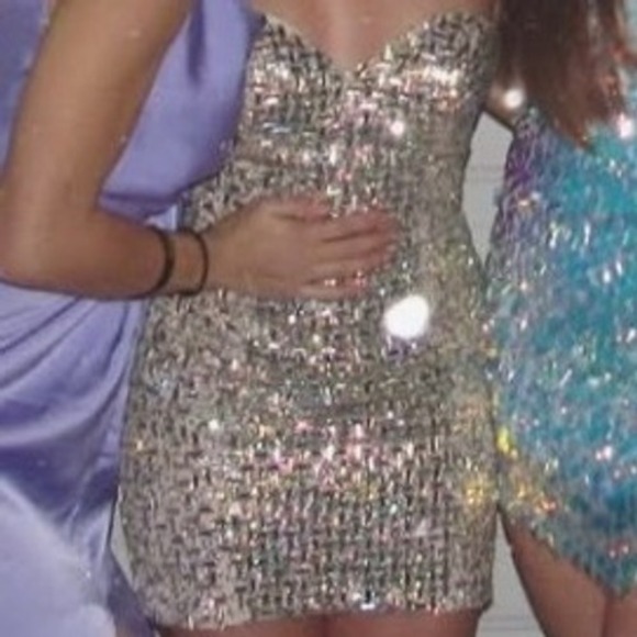 Dresses & Skirts - Sparkling Strapless Mini Dress Iridescent Sequin Embellished Party Cocktail